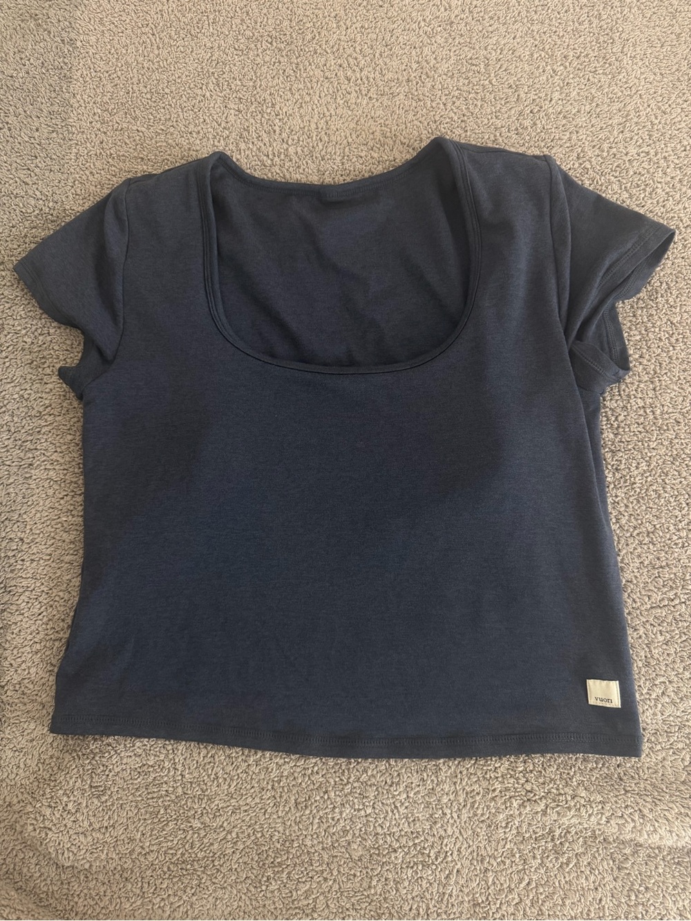 vuori Short Sleeve Halo Crop Azure Blue Heather Size Medium
$68 retail